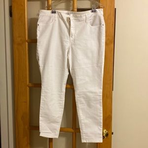 Old Navy Super Skinny Ankle Jeans - White